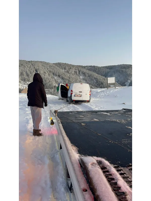 Gerede oto çekici ve oto kurtarma hizmeti ile en yakın çekiciye hızlı ulaşın. 7/24 yol yardım ve güvenli araç taşıma hizmeti.